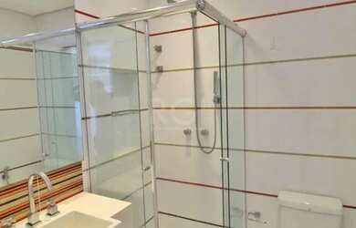 Imagem 11: Casa de Alto Padrão com 3 Suítes, Piscina e Espaço Gourmet em Frente...