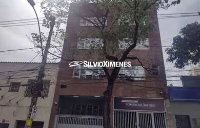 Imagem: O depósito possui 2 Vagas na garagem e 640m² de Área e está