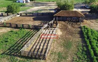 Imagem: A fazenda possui 20.000m² de Área e está localizado em Jaíba