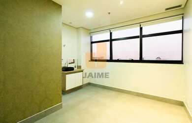 Imagem: O depósito possui 1 Vaga na garagem, 29m² de Área e está