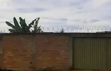 Imagem: O terreno possui 250m² de Área, Imóvel novo e está localizado