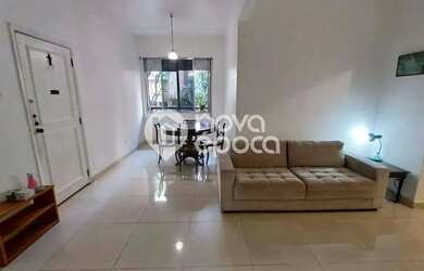 Imagem: O apartamento possui 2 Dormitórios, 2 Banheiros, 80m² de Área