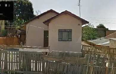 Imagem: A casa possui 1 Dormitório, 1 Banheiro, 240m² de Área e