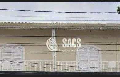 Imagem: A casa possui 3 Dormitórios, 1 Banheiro, 1 Vaga na garagem