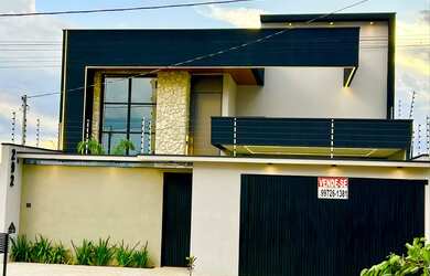 Imagem: A casa possui 3 Dormitórios, 5 Banheiros, 171m² de Área e