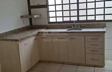 Imagem 8: Casa Tipo Sobrado no Jardim Alto Rio Preto de 03 Suítes com armários...