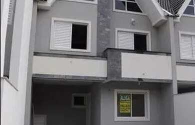 Imagem: A casa em condomínio possui 3 Dormitórios, 1 Banheiro, 2 Vagas