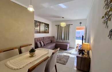 Imagem: A casa em condomínio possui 2 Dormitórios, 2 Banheiros, 1