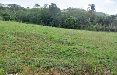 Imagem: A chácara possui 4.500m² de Área e está localizado em Parque