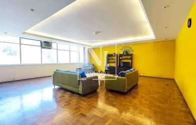 Imagem: O apartamento possui 4 Dormitórios, 5 Banheiros, 1 Vaga na