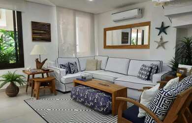 Imagem: A casa em condomínio possui 5 Dormitórios, 4 Banheiros, 2