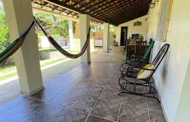 Imagem: A casa possui 4 Dormitórios, 3 Banheiros, Imóvel mobiliado