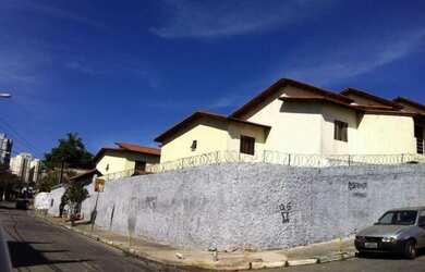 Imagem: A casa em condomínio possui 2 Dormitórios, 1 Banheiro, 1 Vaga