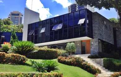 Imagem: A casa em condomínio possui 5 Dormitórios, 5 Banheiros, 5