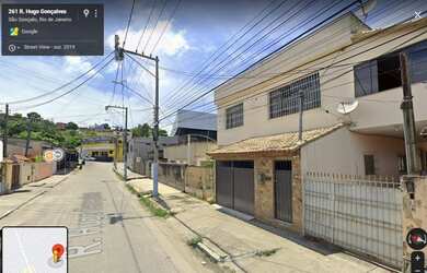 Imagem: A casa possui 3 Dormitórios, 2 Banheiros, 1 Vaga na garagem