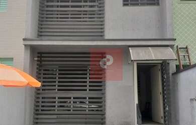 Imagem: O depósito possui 1 Vaga na garagem e 198m² de Área e está