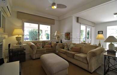 Imagem 5: Charmoso sobrado a venda, localizado no Condomínio Lagos Park, praia...