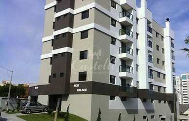 Imagem: O apartamento possui 1 Dormitório, 1 Banheiro, 1 Vaga na garagem