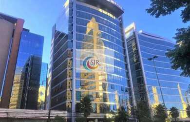 Imagem: O depósito possui 5 Vagas na garagem, 535m² de Área e está