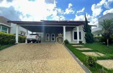 Imagem: A casa em condomínio possui 3 Dormitórios, 3 Banheiros, 5