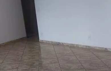 Imagem: A casa para alugar possui 3 Dormitórios e 2 Banheiros e está