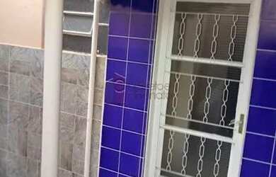 Imagem: A casa possui 2 Dormitórios, 1 Banheiro, 70m² de Área e