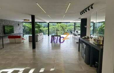 Imagem: A casa em condomínio possui 5 Dormitórios, 5 Banheiros, 4