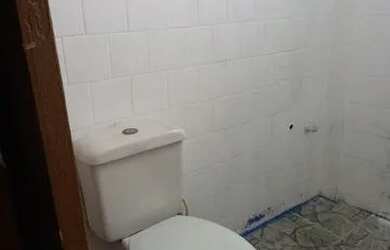 Imagem: A casa possui 1 Dormitório, 1 Banheiro, 70m² de Área e está