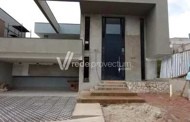 Imagem: A casa em condomínio possui 3 Dormitórios, 3 Banheiros, 4