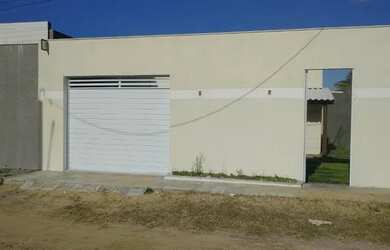 Imagem 5: Casa Residencial. Piscina, Churrasqueira, 300m² de Áreae1 Vaga na garagem