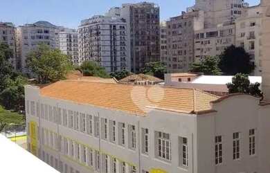 Imagem: O apartamento possui 2 Dormitórios, 2 Banheiros, 72m² de Área