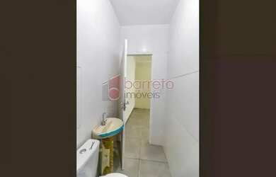 Imagem 8: Casa Padrão em Jundiaí. Varanda, 30m² de Área, 1 Banheiroe1 Dormitório