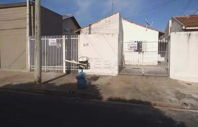 Imagem: A casa possui 1 Dormitório, 1 Banheiro, 40m² de Área e está