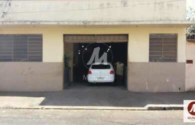 Imagem: O depósito possui 300m² de Área e está localizado em Campos