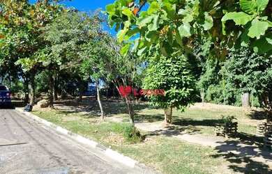 Imagem: A casa possui 3 Dormitórios, 3 Banheiros, 3 Vagas na garagem