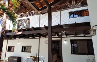 Imagem: A casa em condomínio possui 2 Dormitórios, 3 Banheiros, 1