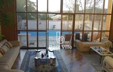 Imagem: A casa em condomínio possui 4 Dormitórios, 4 Banheiros, 4