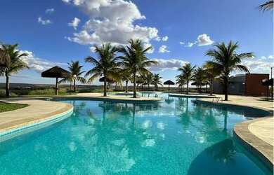 Imagem: A casa em condomínio possui 3 Dormitórios, 3 Banheiros, 3