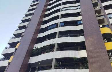 Imagem: O apartamento possui 4 Dormitórios, 5 Banheiros, 2 Vagas na