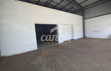 Imagem: O depósito possui 2 Vagas na garagem, 170m² de Área, Imóvel