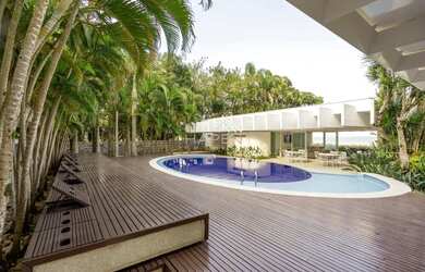 Imagem: A casa possui 5 Dormitórios, 5 Banheiros, 5 Vagas na garagem