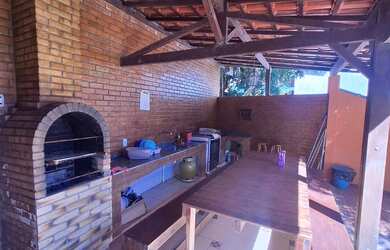 Imagem 11: Rio das Ostras a 400 mts da praia do bosque, vendo casa , 420 mts , piscina,...