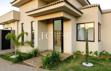 Imagem: A casa em condomínio possui 3 Dormitórios, 3 Banheiros, 2