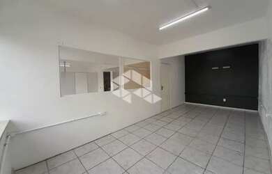 Imagem: O depósito possui 81m² de Área e está localizado em Centro