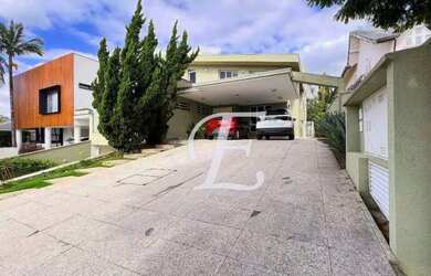 Imagem: A casa em condomínio possui 3 Dormitórios, 4 Banheiros, 5