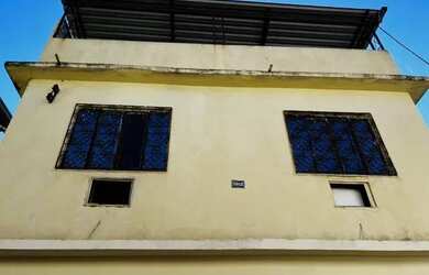 Imagem: A casa possui 2 Dormitórios, 1 Banheiro e está localizado