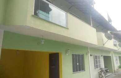 Imagem: A casa possui 3 Dormitórios, 4 Banheiros, 1 Vaga na garagem