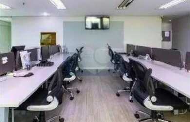 Imagem: O depósito possui 4 Vagas na garagem, 190m² de Área e está