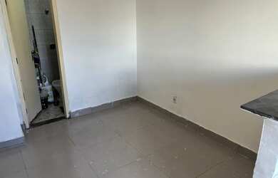 Imagem: O apartamento possui 1 Dormitório, 1 Banheiro, 30m² de Área