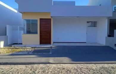 Imagem: A casa em condomínio possui 3 Dormitórios, 3 Banheiros, 2